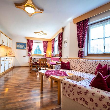 Apartments Miara Santa Cristina Val Gardena ภายนอก รูปภาพ