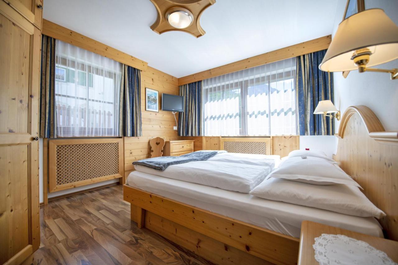 Apartments Miara Santa Cristina Val Gardena ภายนอก รูปภาพ