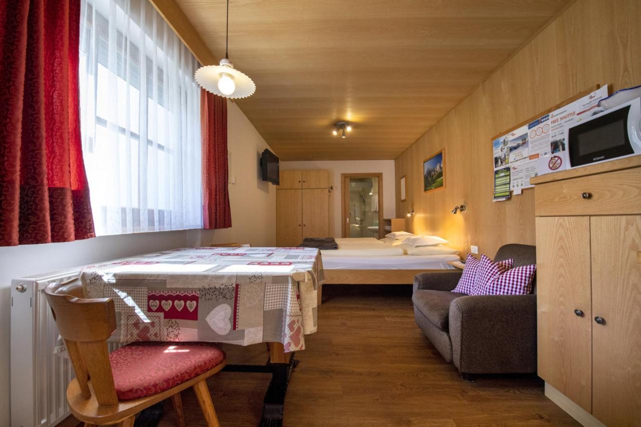 Apartments Miara Santa Cristina Val Gardena ภายนอก รูปภาพ