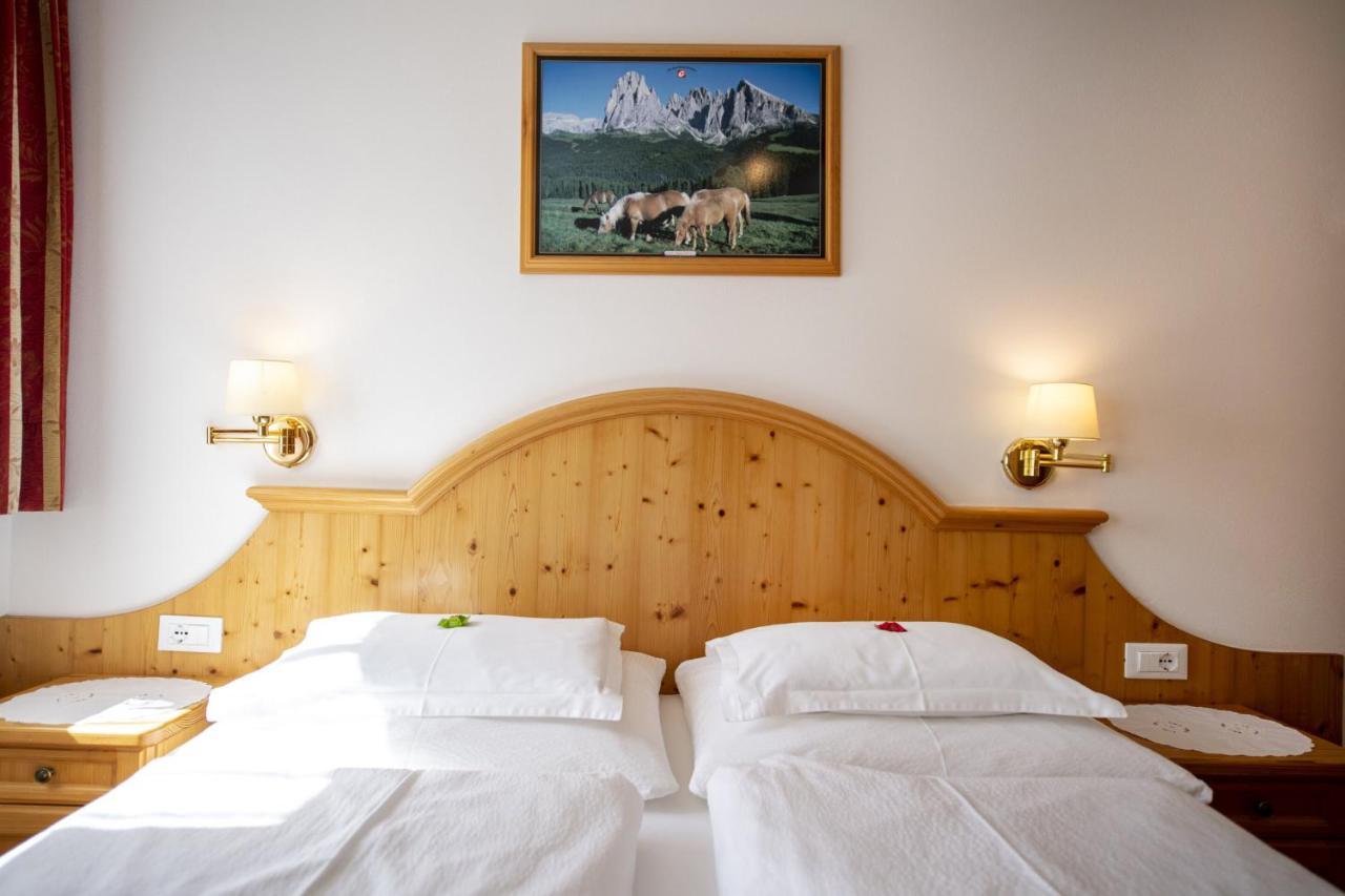 Apartments Miara Santa Cristina Val Gardena ภายนอก รูปภาพ
