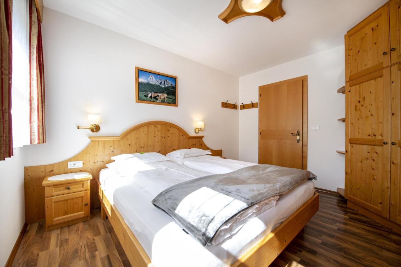 Apartments Miara Santa Cristina Val Gardena ภายนอก รูปภาพ