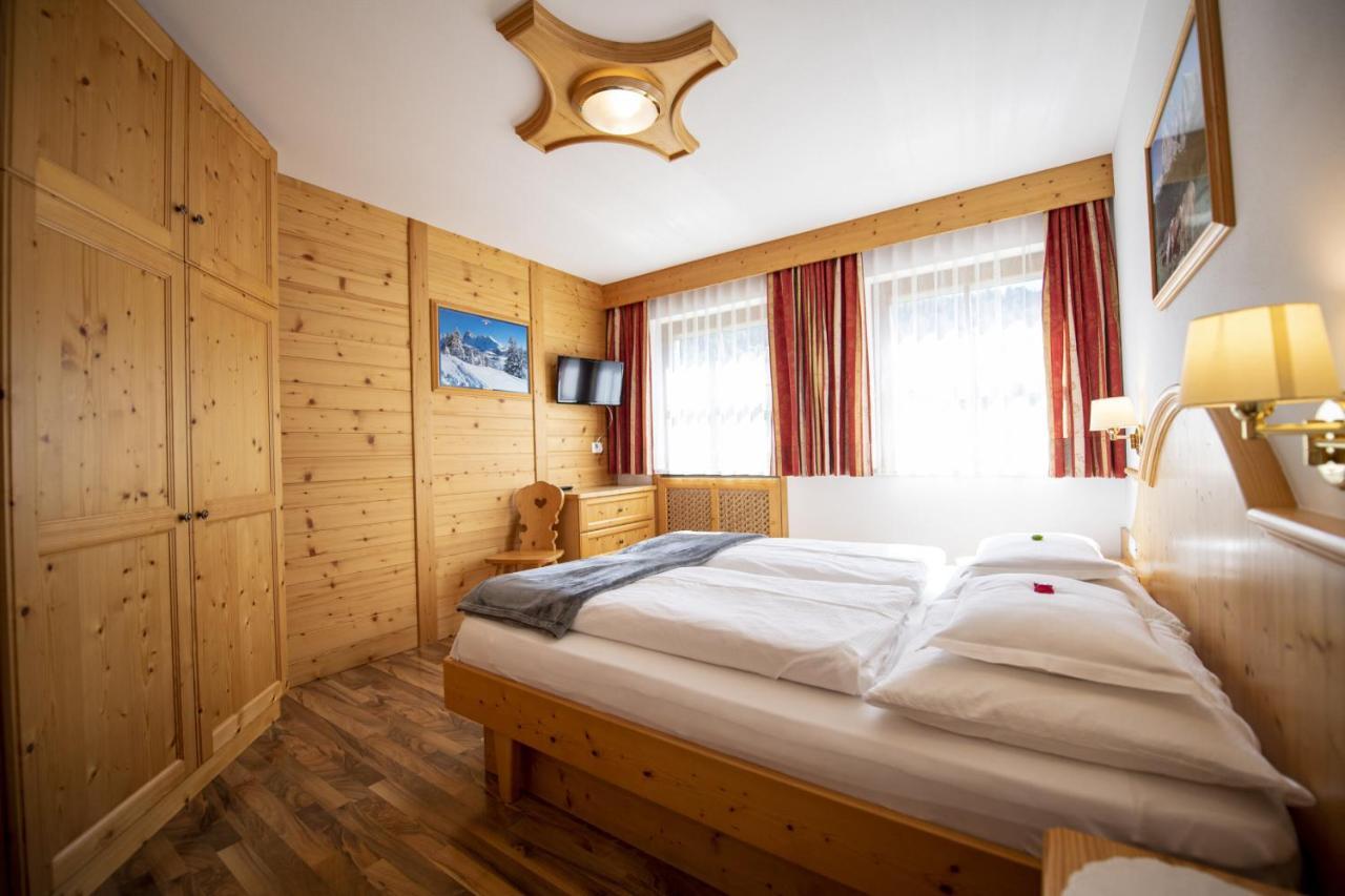Apartments Miara Santa Cristina Val Gardena ภายนอก รูปภาพ